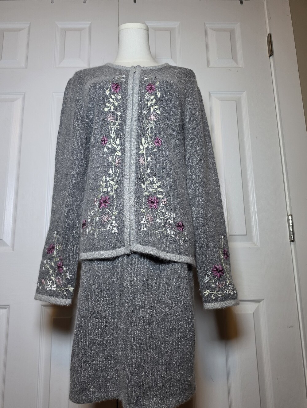 Dressbarn Vintage Gray Floral Embroidered Knit Cardigan Cottage Core Skirt Set